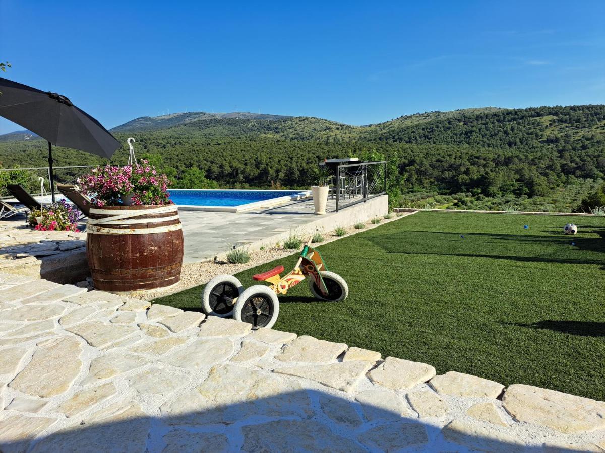 Guest House "The View" - With A Pool Donje Polje Extérieur photo
