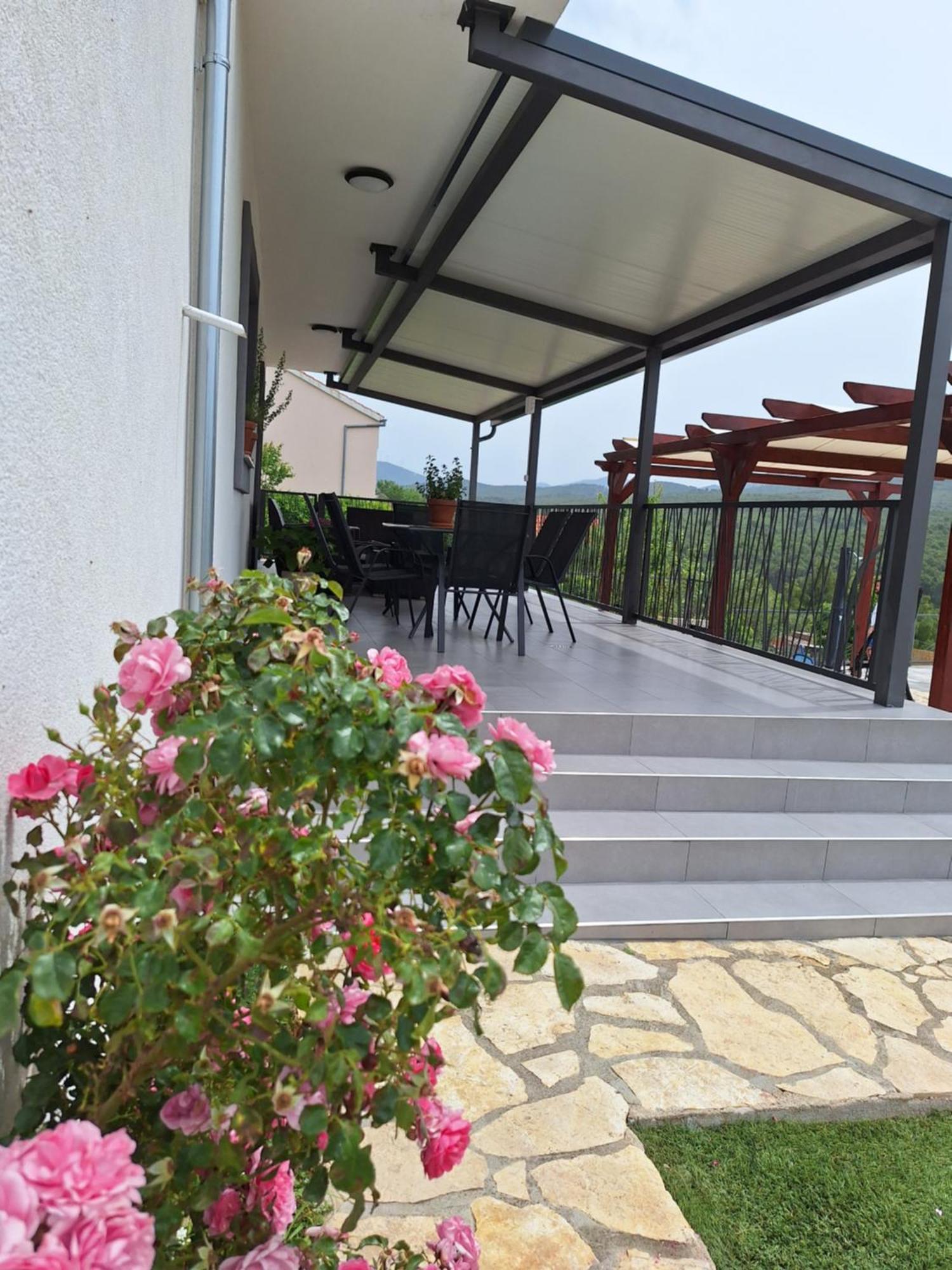 Guest House "The View" - With A Pool Donje Polje Extérieur photo