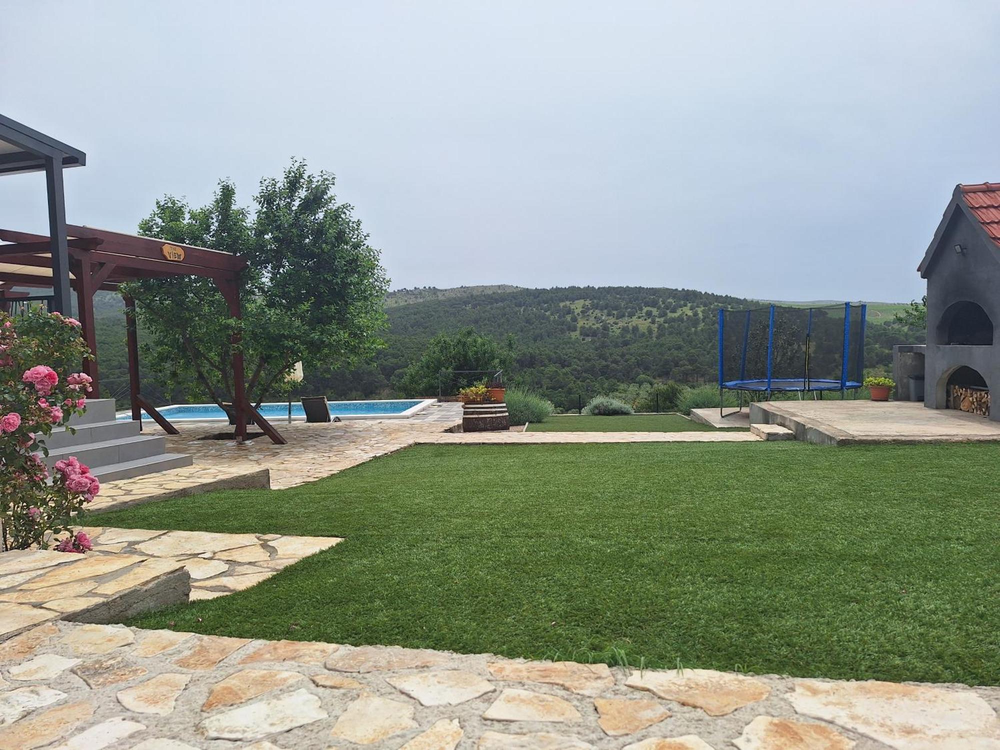 Guest House "The View" - With A Pool Donje Polje Extérieur photo